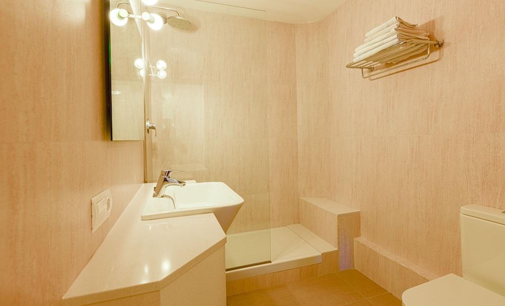 Apartamentos Vistamar II Плая ден Боса Екстериор снимка
