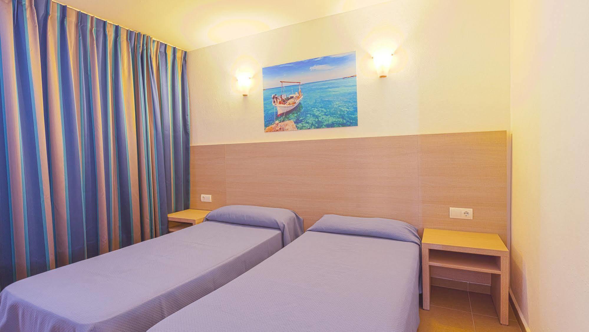 Apartamentos Vistamar II Плая ден Боса Екстериор снимка