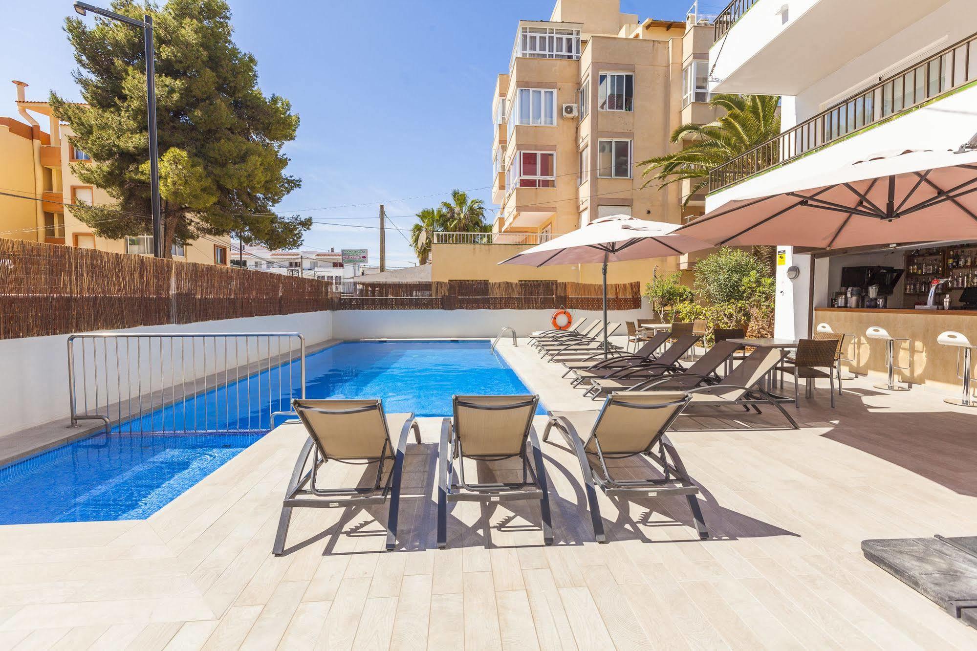 Apartamentos Vistamar II Плая ден Боса Екстериор снимка